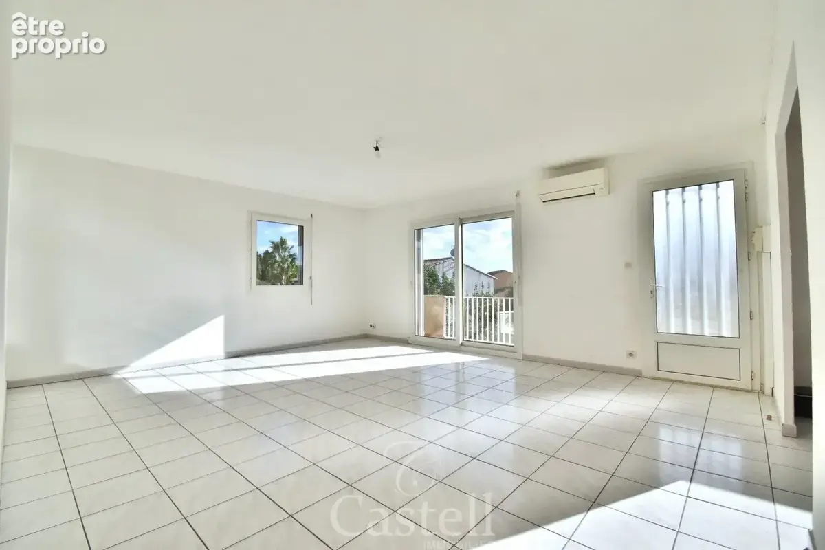 AGDE  Appartement T3 d'environ 71 m² avec balcon et 2 places de parking - photo 2