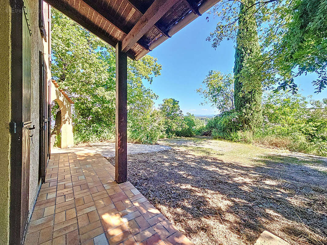 Maison à LES ANGLES