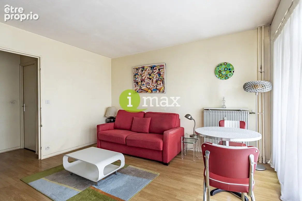Clichy - studio - balcon - 229 000 fai - photo 2