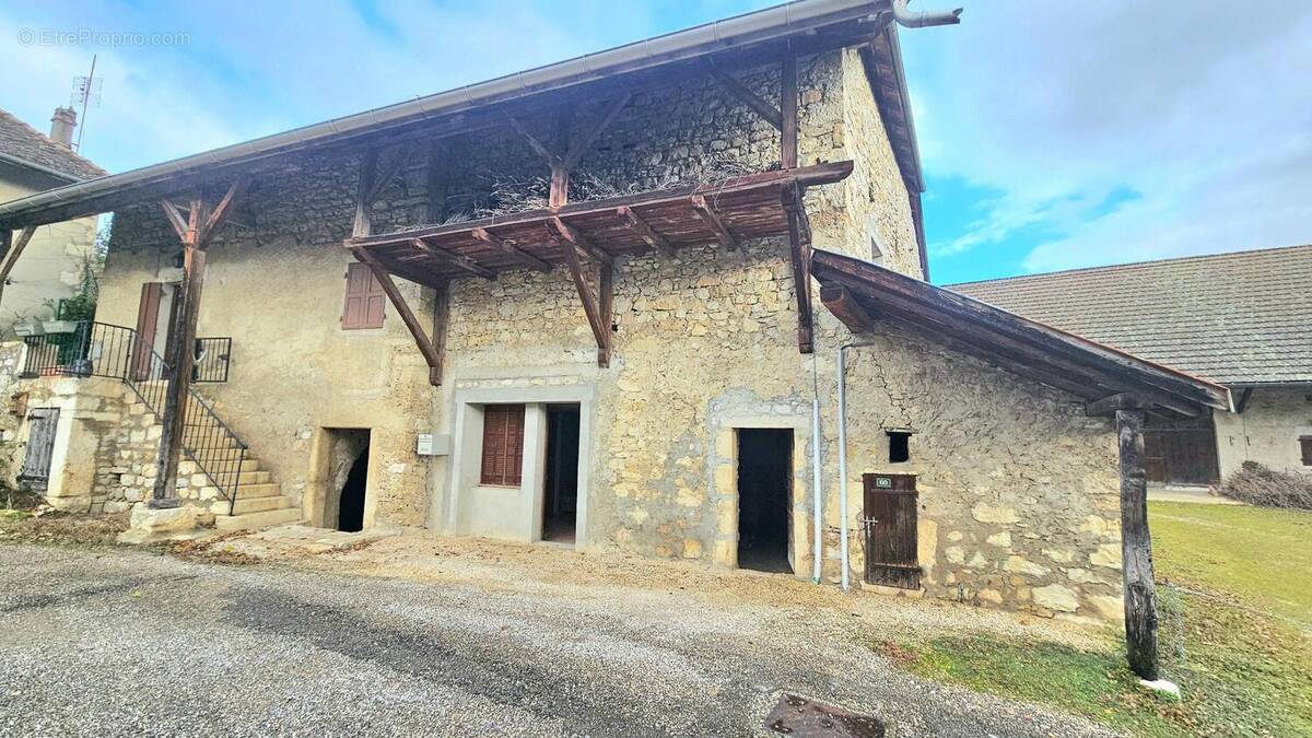 Photo 1 - Maison à LOMPNIEU