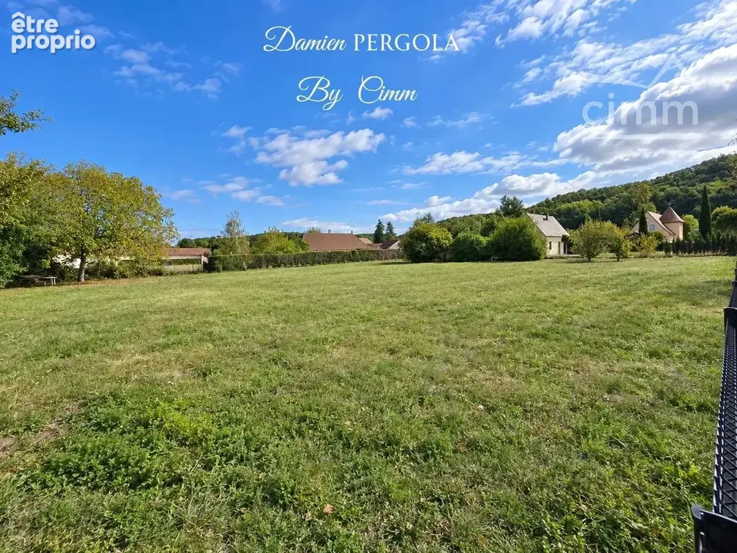 Montignac-Lascaux – Terrain de 1 312 m² à proximité immédiate des commodités - photo 5