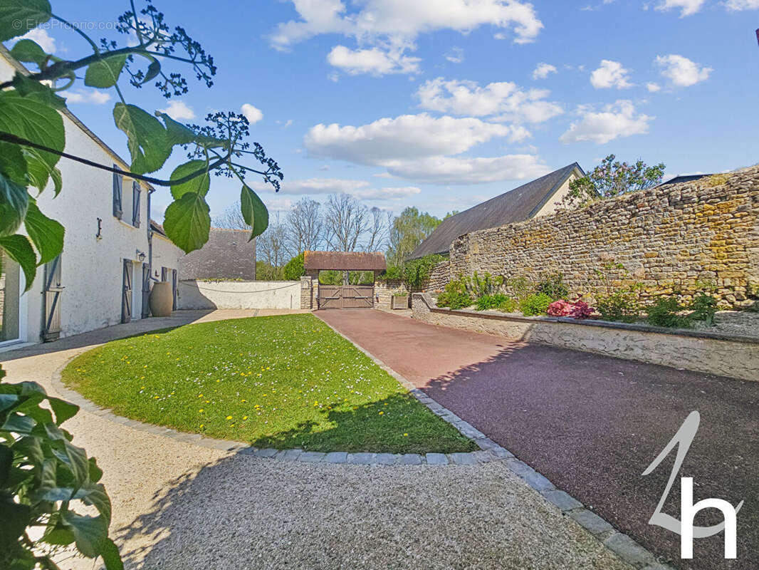 Maison à FONTENAY-LE-PESNEL
