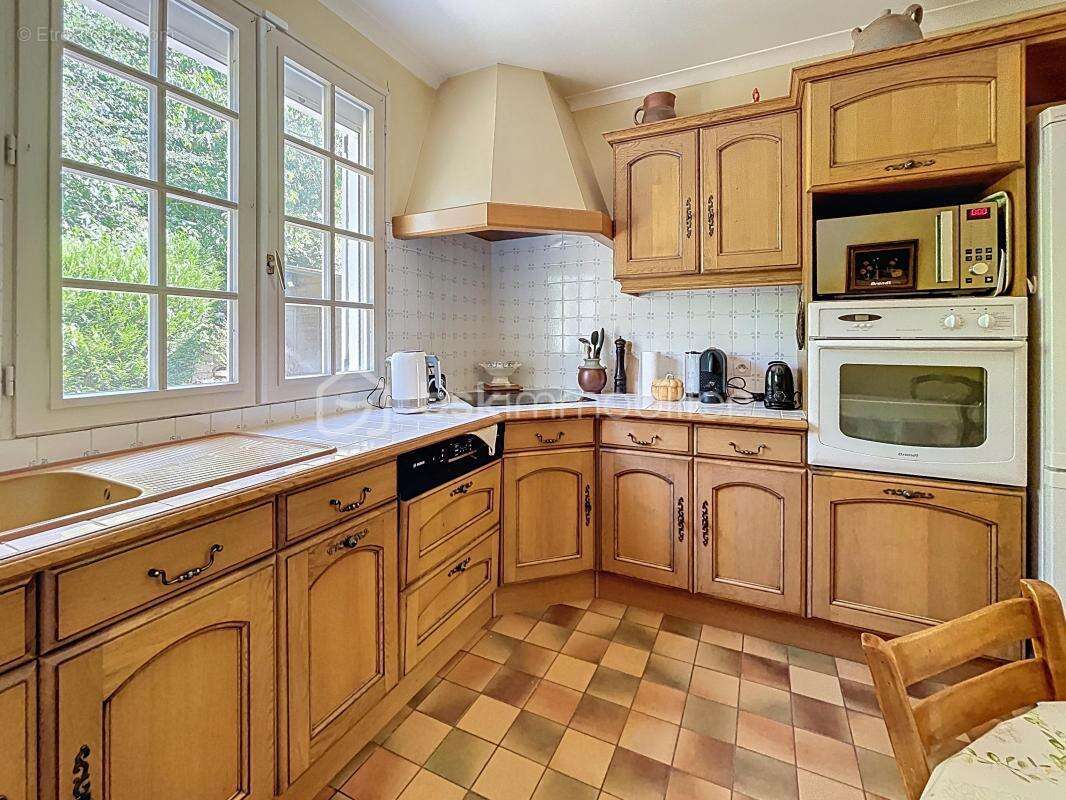 Maison à SAINT-PIERRE-LES-NEMOURS