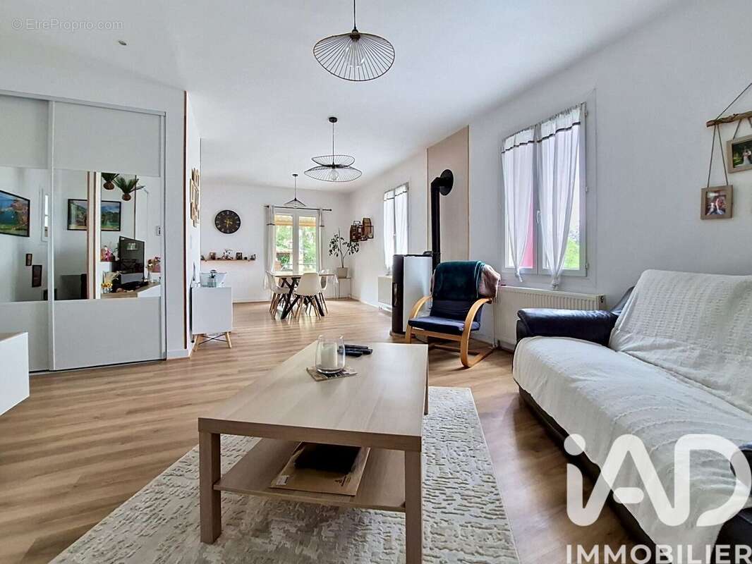 Maison 129 m² à Cahors  - photo 2