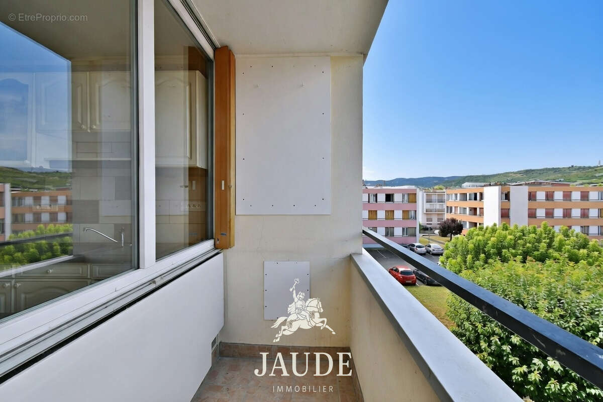 Appartement T3 de 62 m2 en DERNIER ÉTAGE avec balcon, parking et 2 caves   Quartier République / Stade Marcel- - photo 11