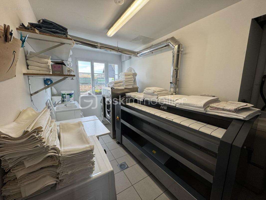 Commerce à ACQUIGNY