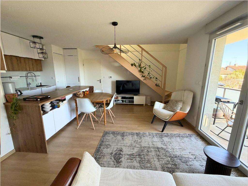   - Appartement à TOULOUSE