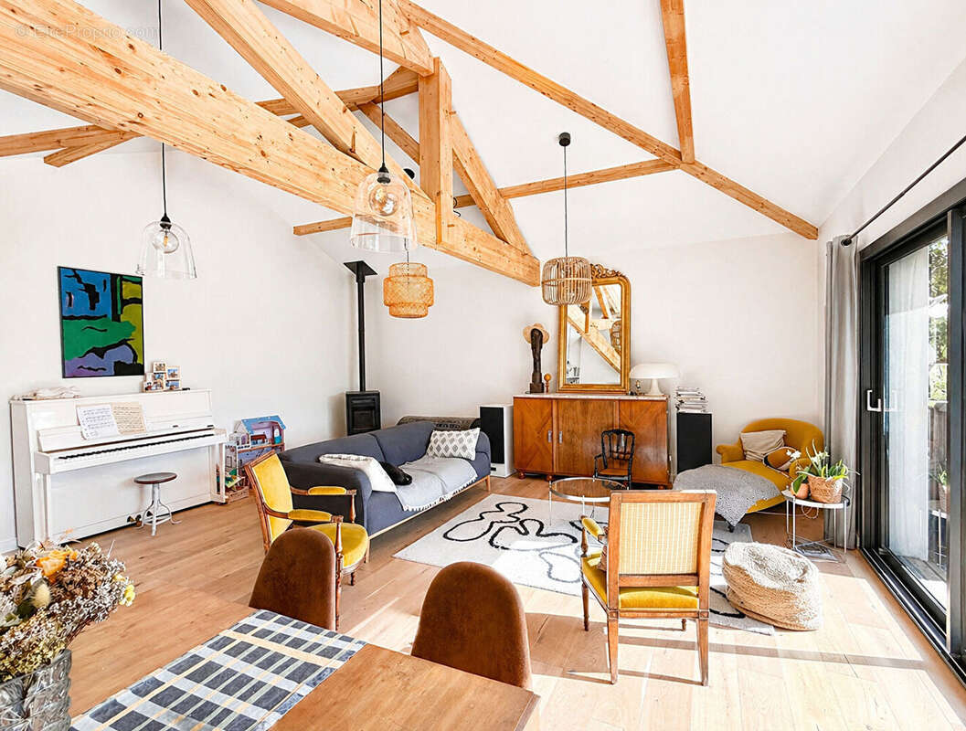 Maison à DARDILLY