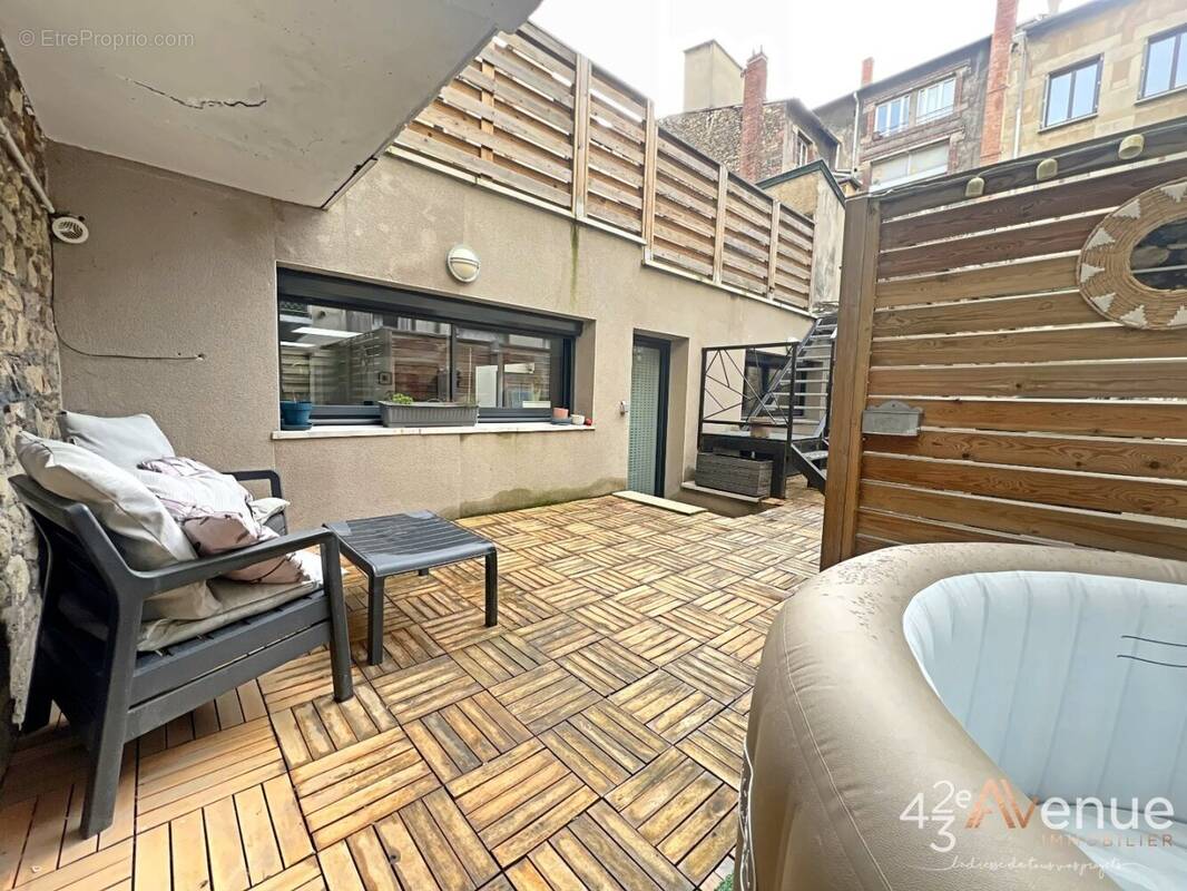 Appartement à SAINT-ETIENNE