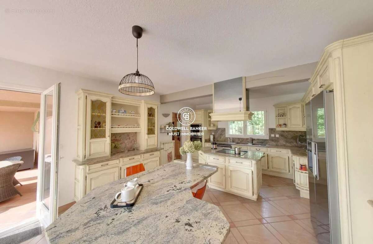 Maison à SAINT-CYPRIEN