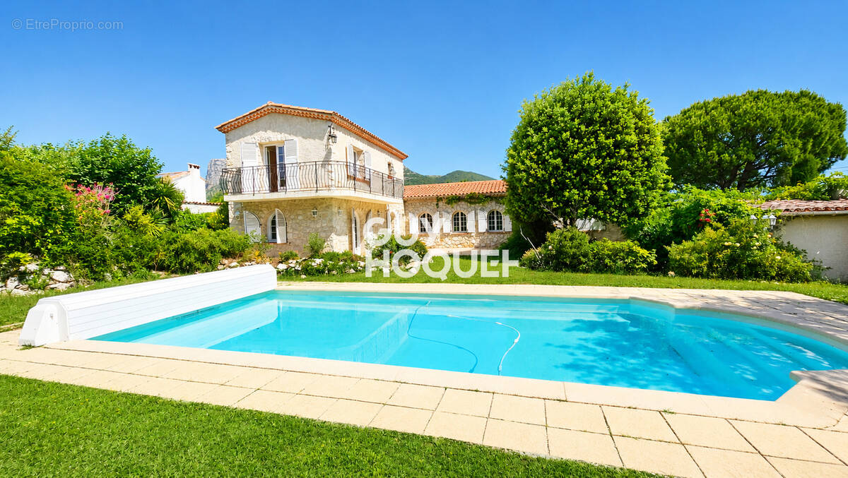 Maison à LA GAUDE