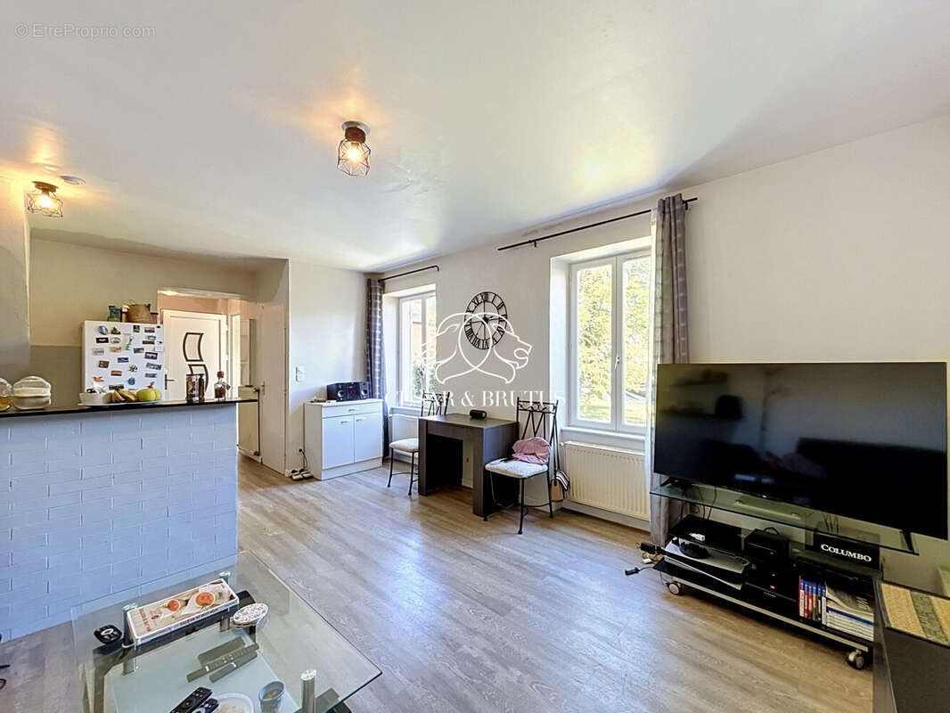 Maison 62 m² à Villefranche-Sur-Saone  - photo 2
