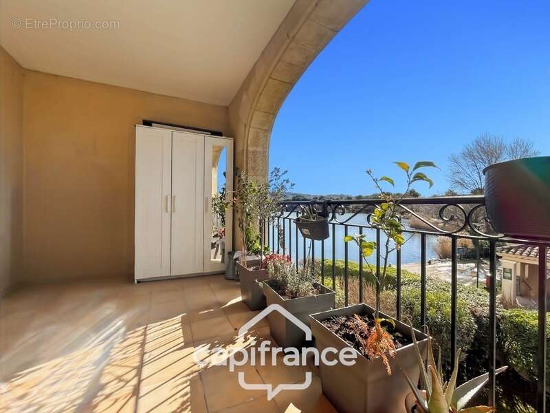 Appartement à MALLEMORT