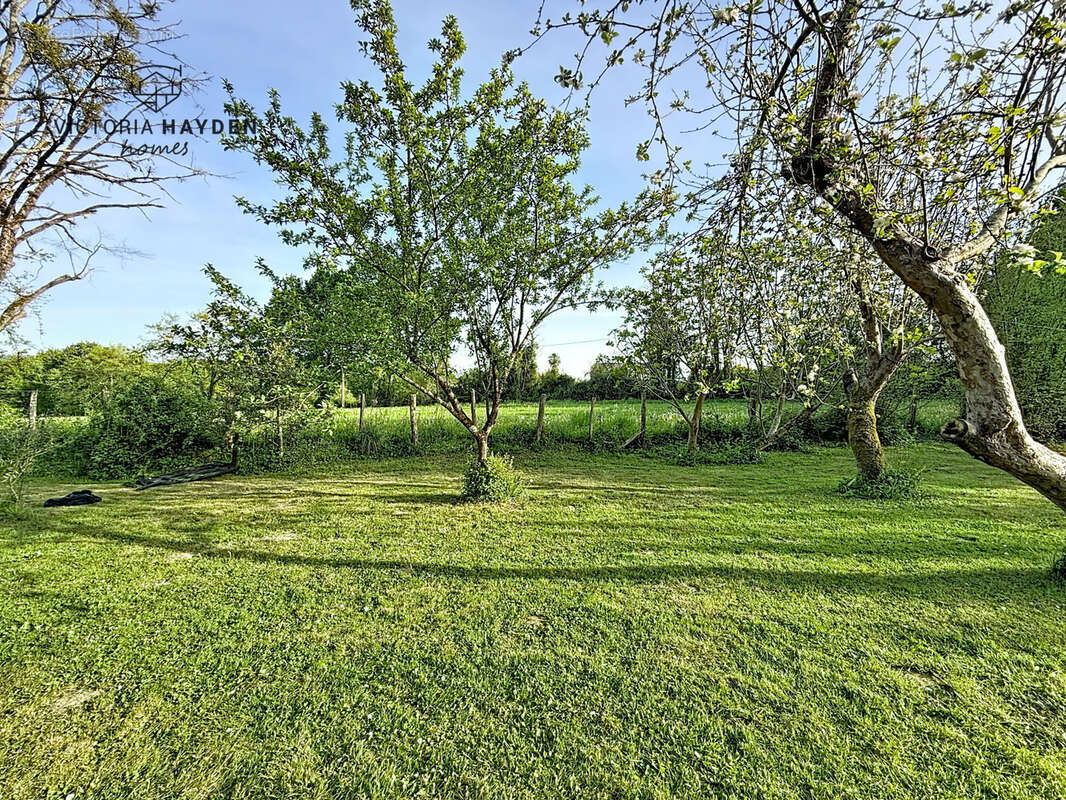 Maison à LACOMMANDE