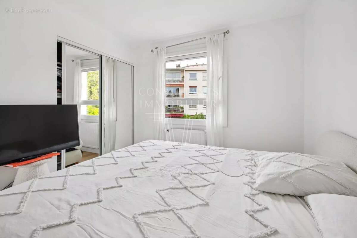 Appartement à SURESNES