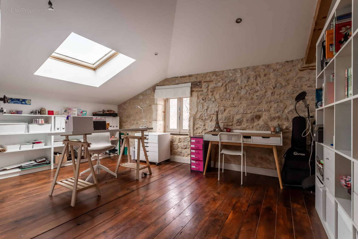 Estate with house, gite, events venue, land and pool - photo 19