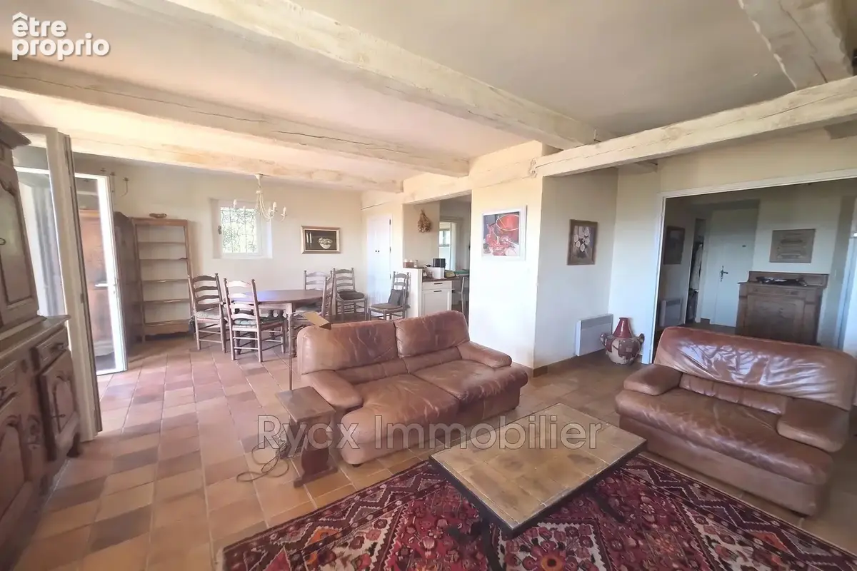Maison 7 pièces 170 m² à vendre à Saint-Saturnin-Les-Apt (84490) - photo 5