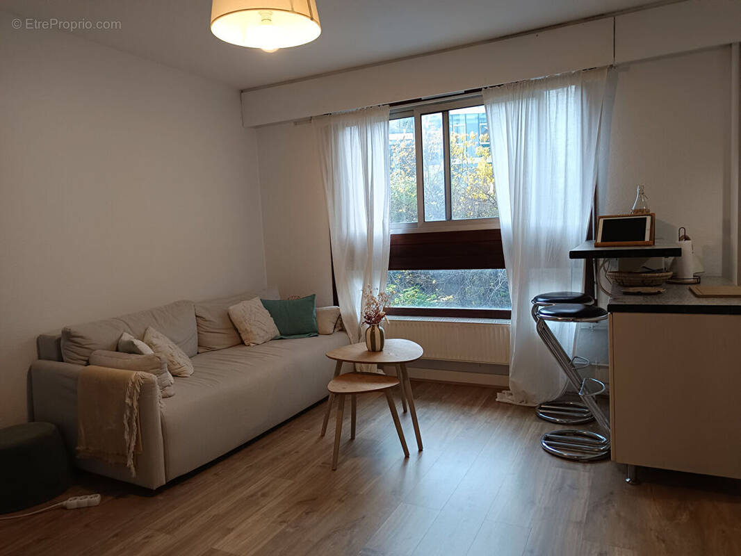 Appartement à PARIS-11E