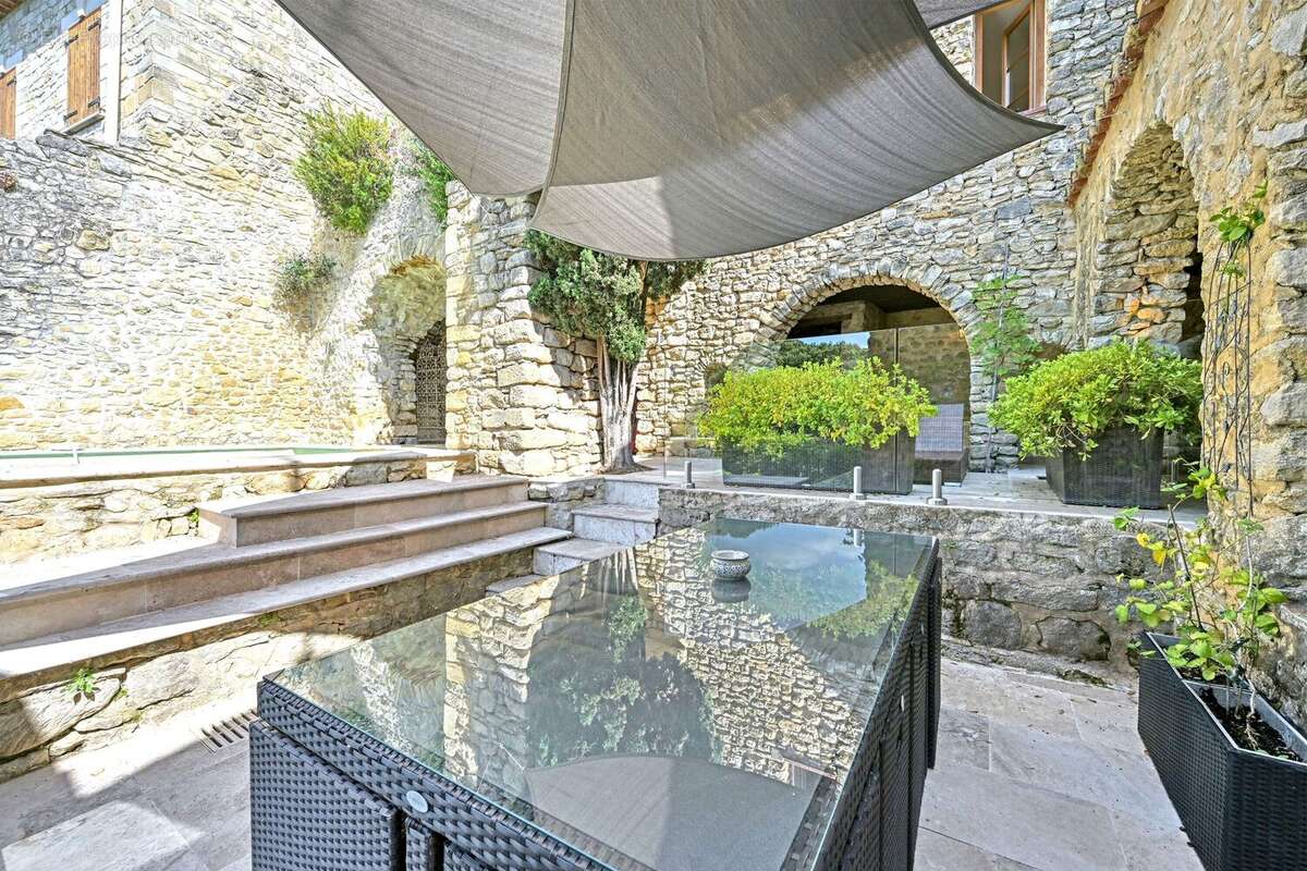 Maison 300 m² à La Roque-Sur-Ceze  - photo 50