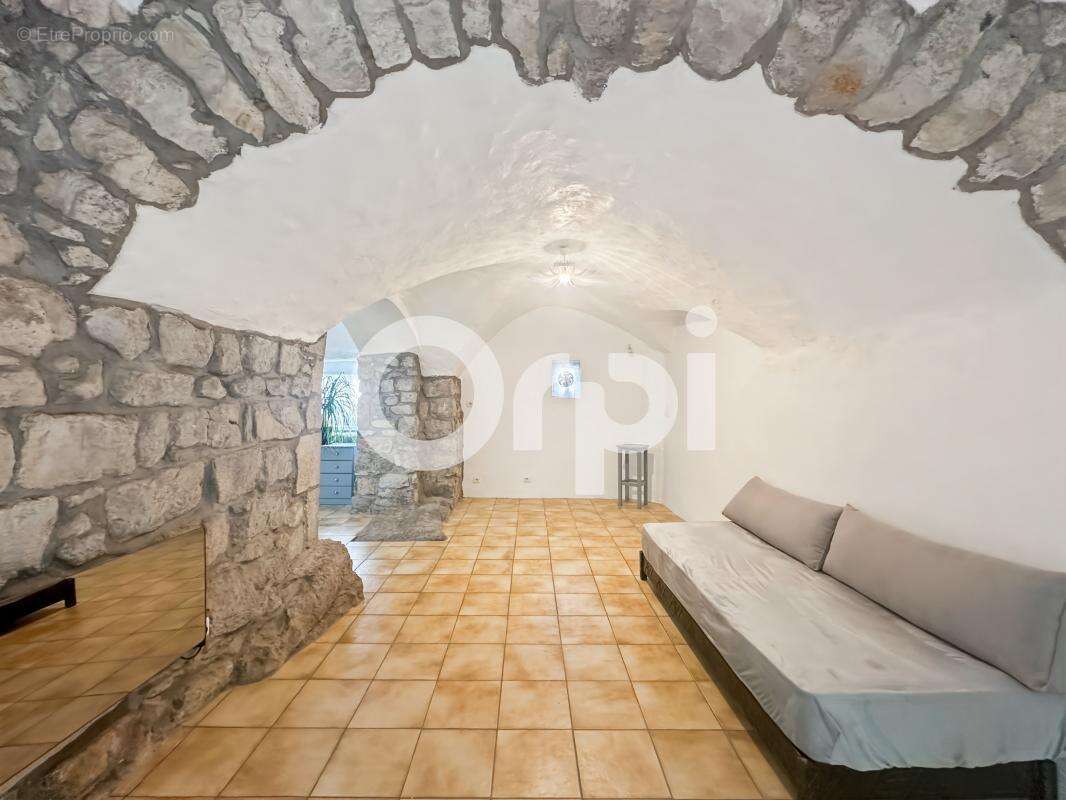 Grande maison dans village classé, avec cour arborée, proche Vallon Pont d'Arc - photo 18