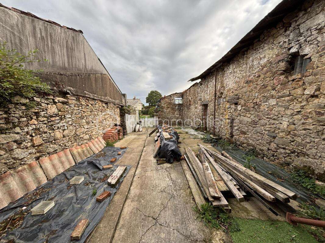 Bâtiment en pierre à rénover – Idéal pour un projet de division en 3 logements - photo 6