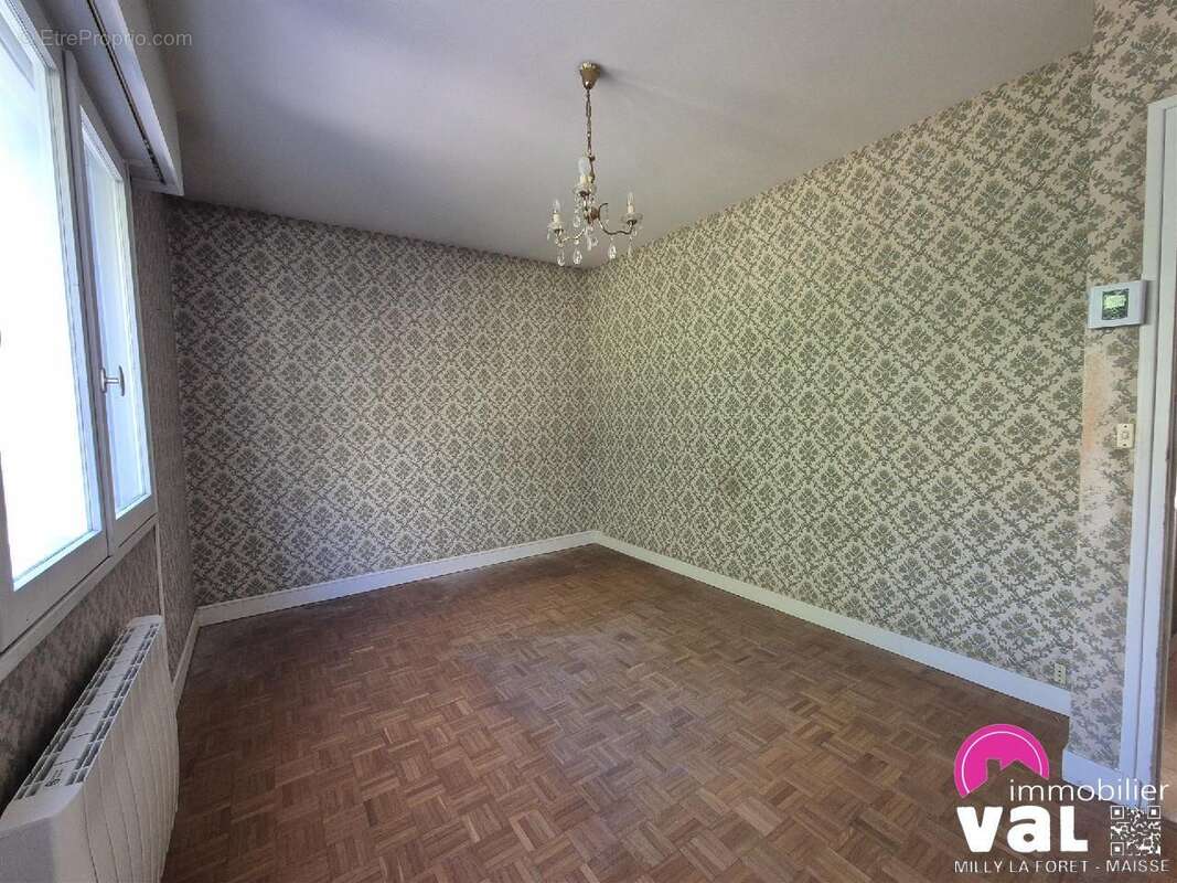 Maison à MILLY-LA-FORET