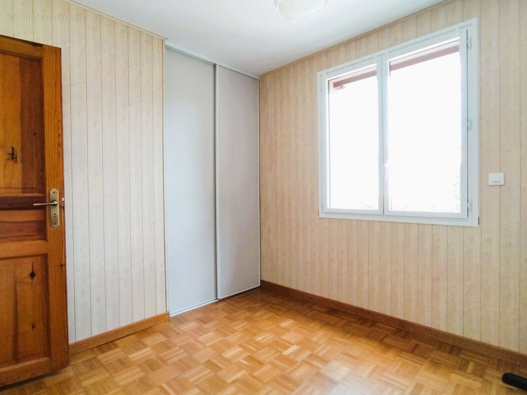 Maison à SAINT-MARTIN-DES-NOYERS