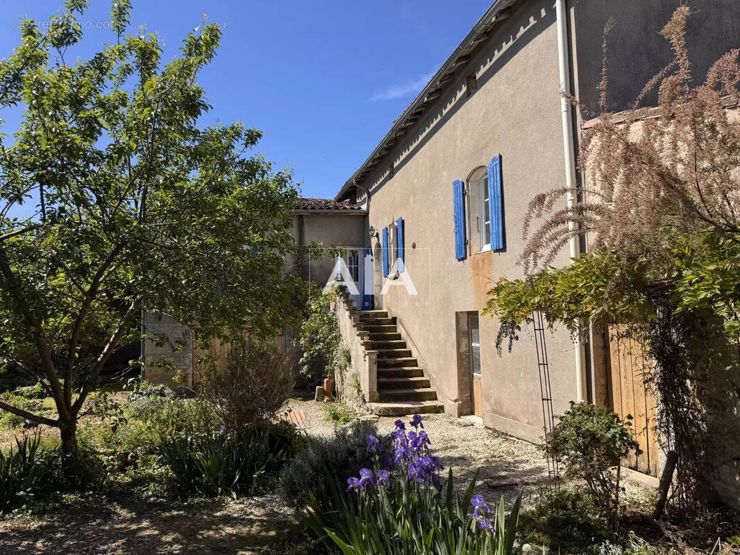 Maison à LONNES
