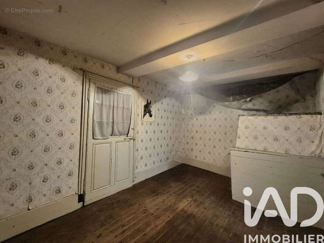 Photo 6 - Maison à ARREUX