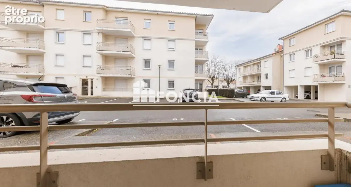 Appartement T2 avec balcon et parking – Rue des bartins - Résidence récente et sécurisée - photo 8