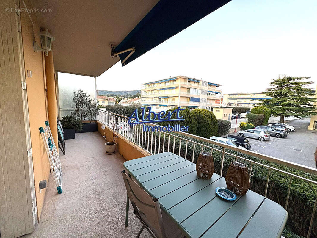 Appartement à SIX-FOURS-LES-PLAGES