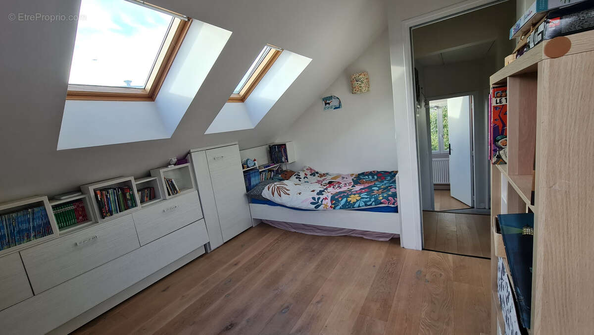 Maison à BURES-SUR-YVETTE