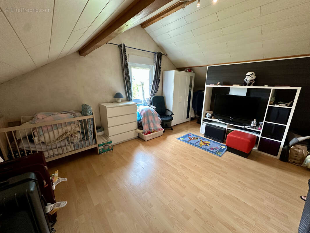 Maison à CHARENCY-VEZIN