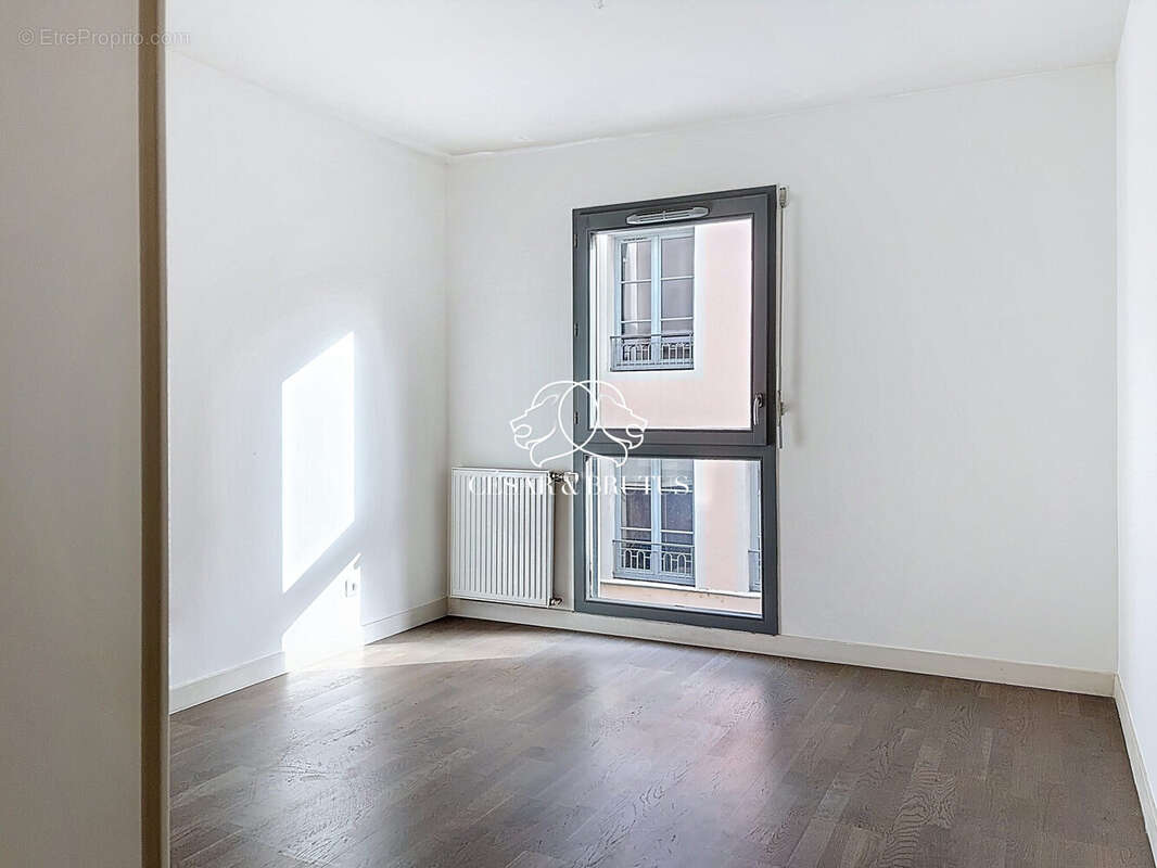 Appartement à NEUVILLE-SUR-SAONE