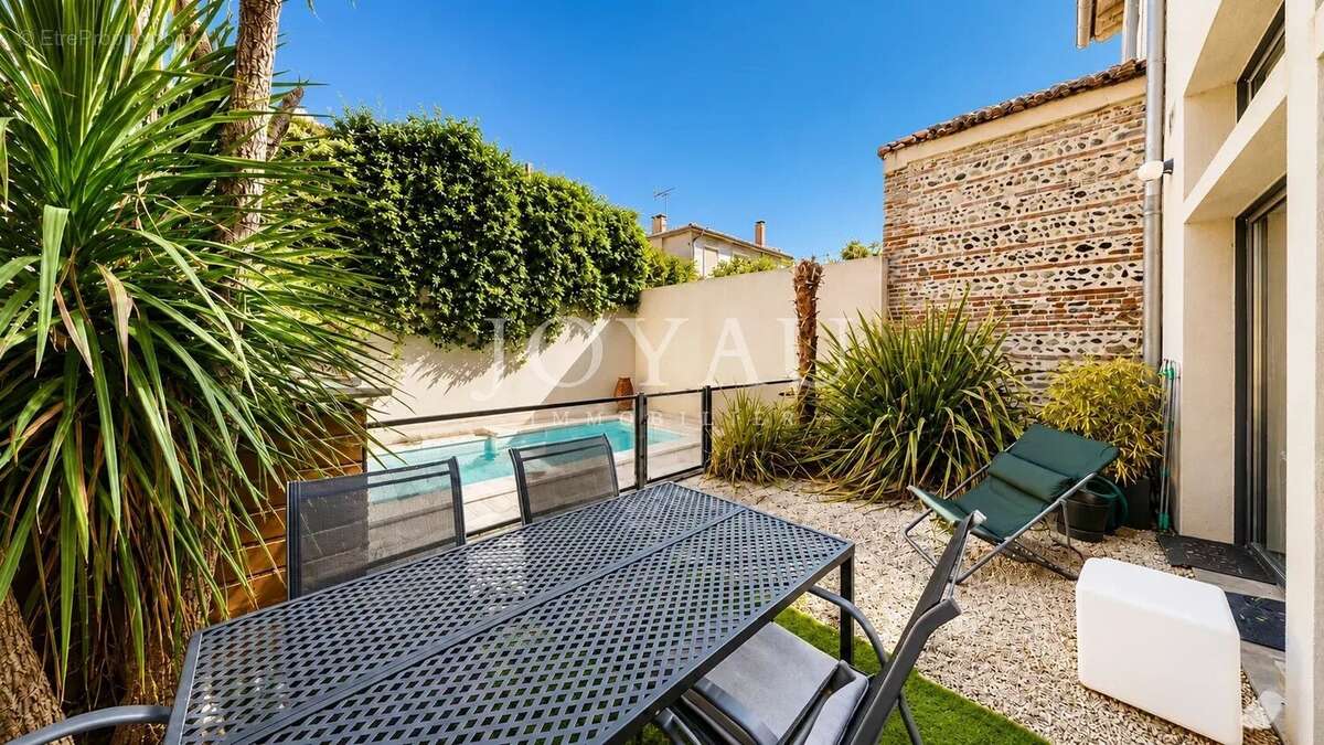 Maison familiale avec piscine à deux pas du futur métro Côte Pavée - photo 2