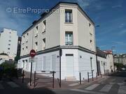 Appartement à CHARENTON-LE-PONT