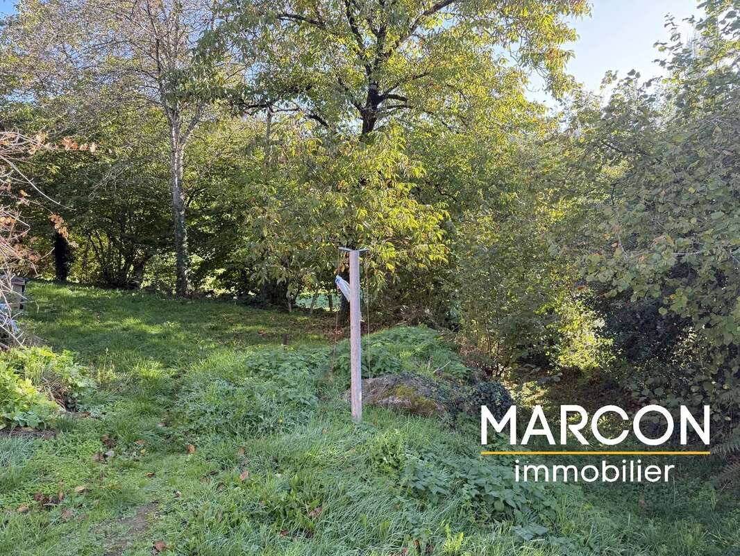 Maison à LA CHAPELLE-TAILLEFERT