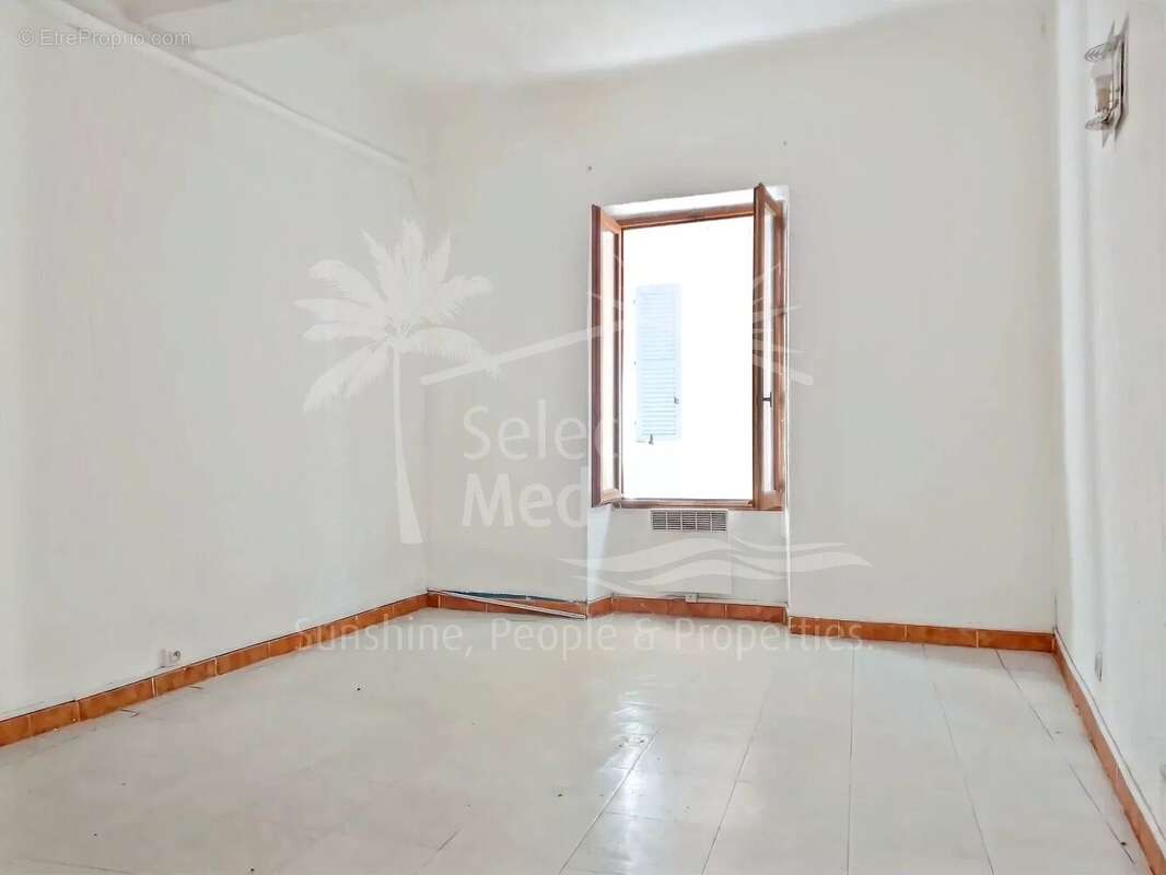 Appartement à OLLIOULES