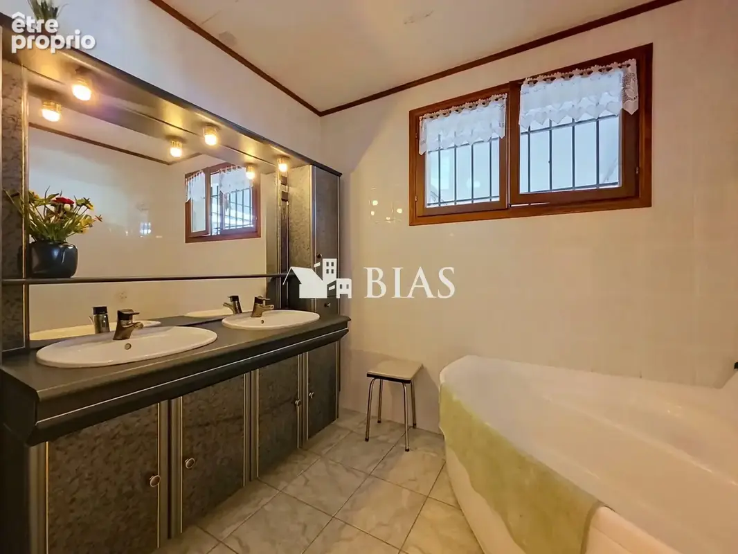 Maison 4 pièces 97 m² à vendre à Duclair (76480) - photo 7