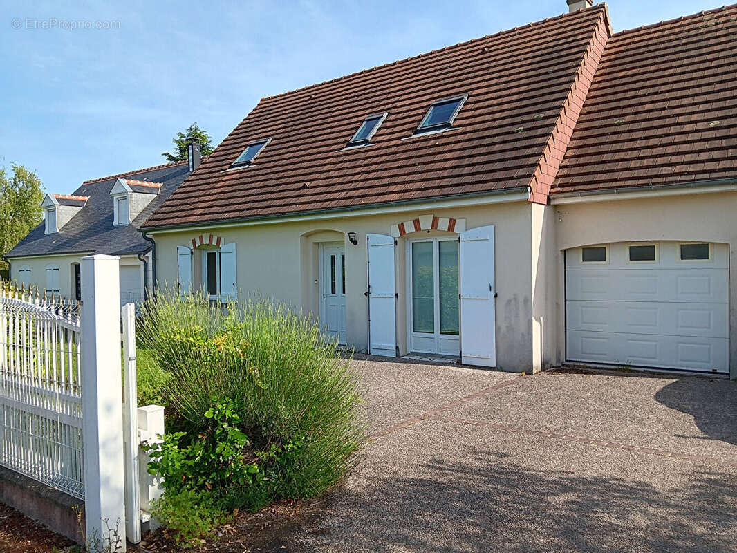Maison à MONTS