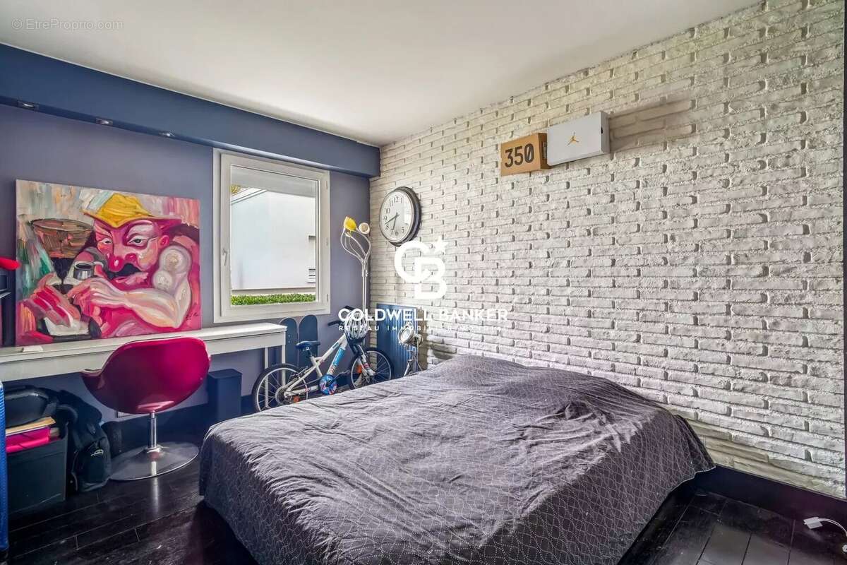 Appartement à SURESNES