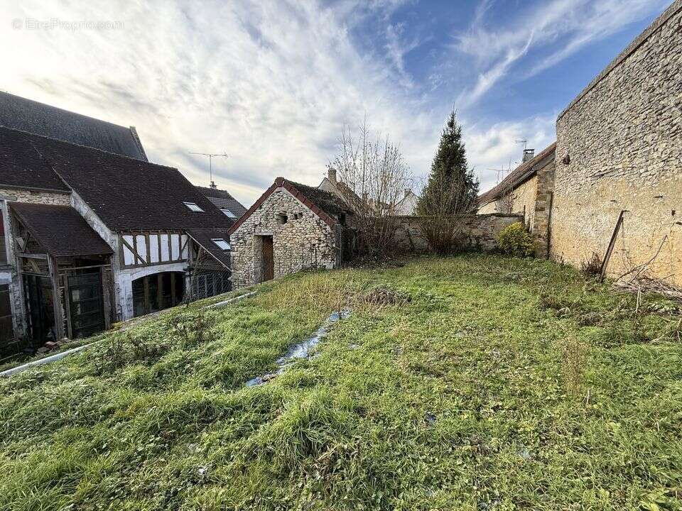 Maison à DONNEMARIE-DONTILLY