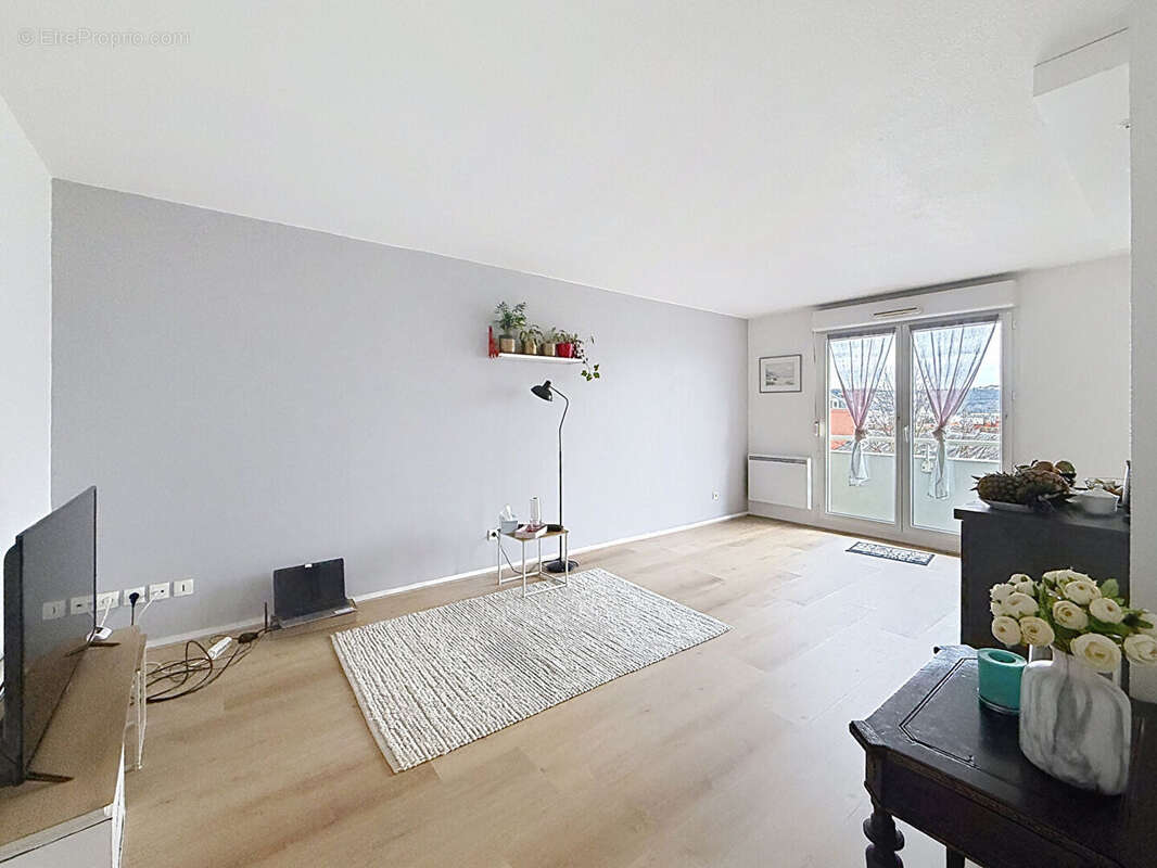 Appartement à SOTTEVILLE-LES-ROUEN
