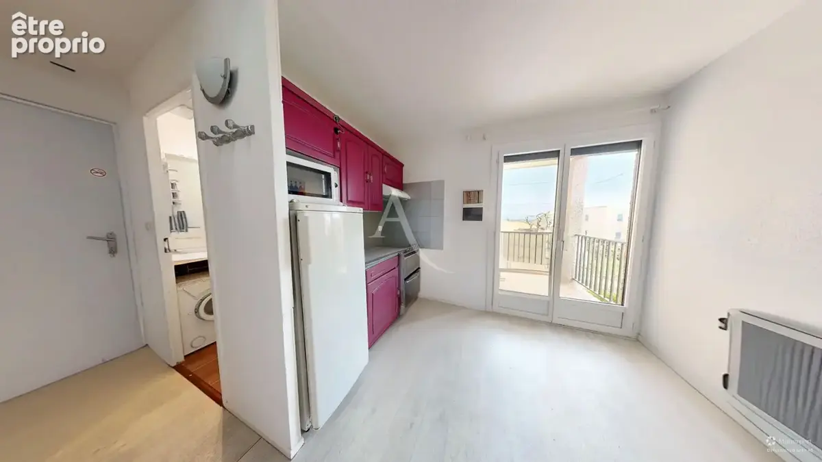 Saint-Pierre-La-Mer, petit T2 en rez-de-chaussée avec vue mer ! - photo 12