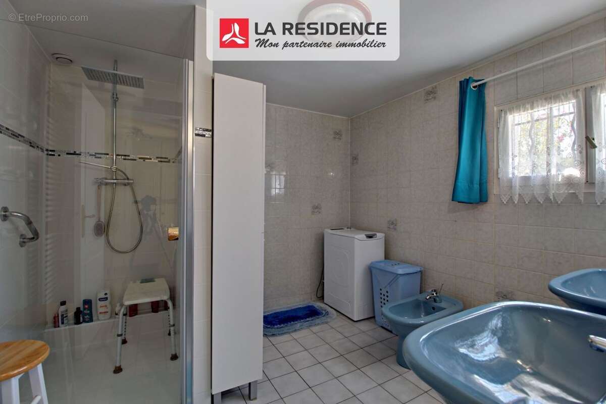 Maison à SAINT-ETIENNE-DU-ROUVRAY