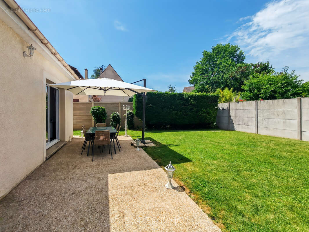 Maison à ROISSY-EN-BRIE