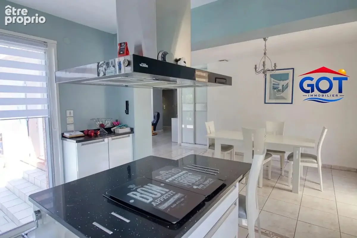 CLAIRA - Villa 4 faces de 122 m² utiles avec piscine, garage et extérieur parfaitement aménagé - photo 7
