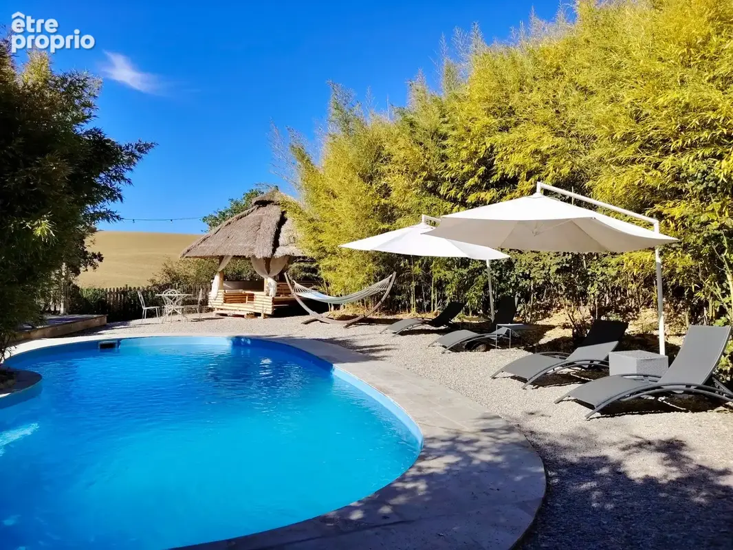 Propriété avec 2 gîtes, une chambre d'hôtes et 2 piscines - 2,2 hectares - VIC FEZENSAC (32) - photo 37