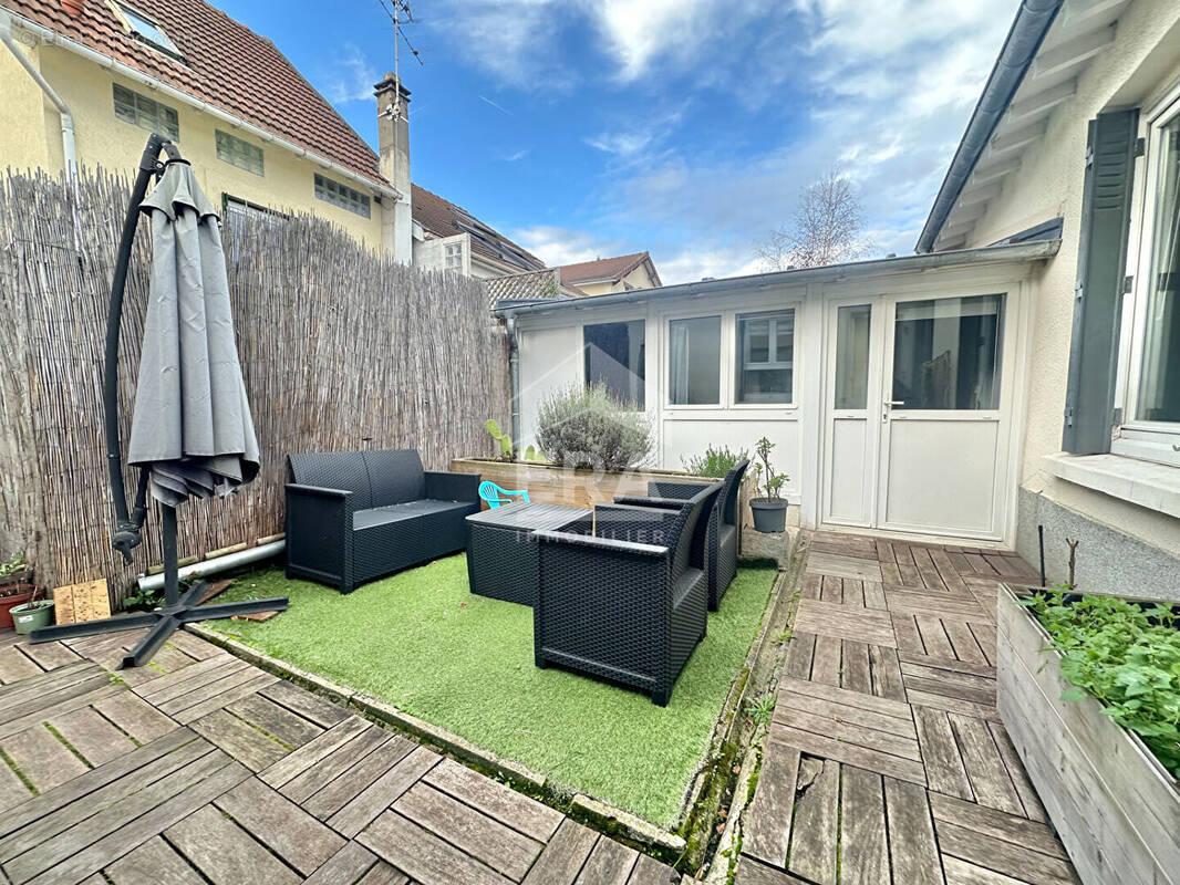 Maison à SARTROUVILLE