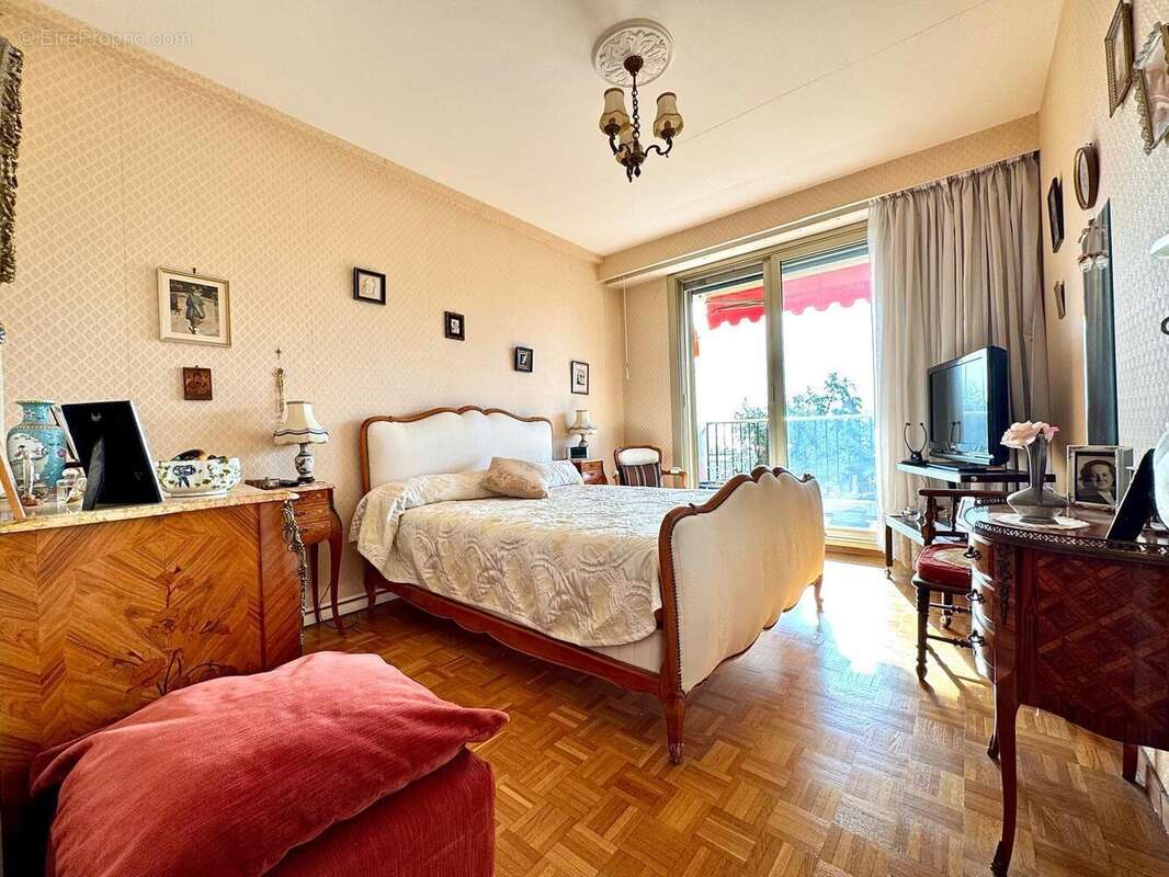   - Appartement à NICE